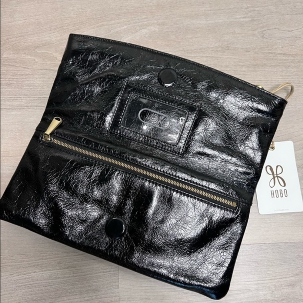 HOBO Zeal Zip Clutch in black, NWT - Picture 3 of 8